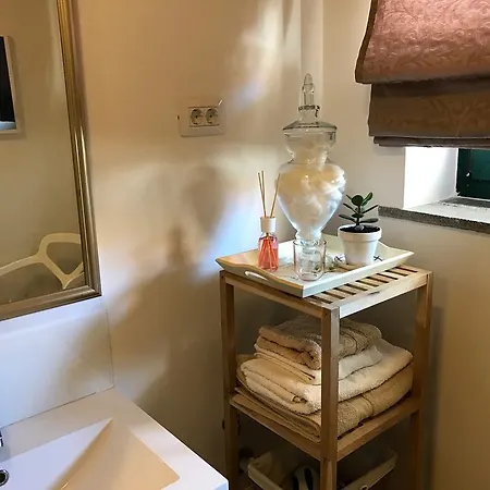 Downtown Apartment *