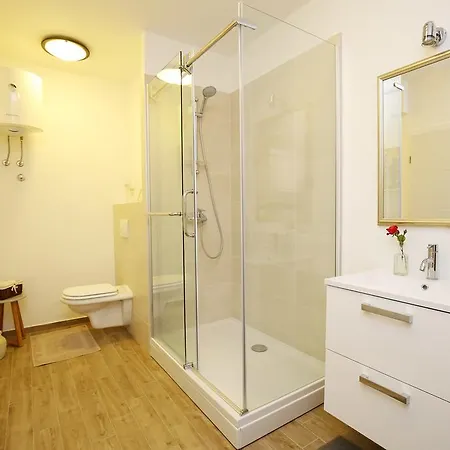 公寓 Downtown 2br 扎达尔