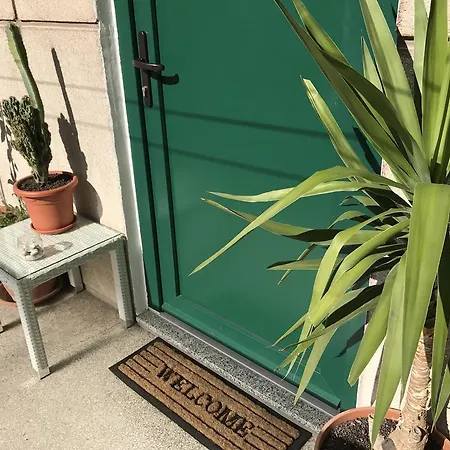 דירה Downtown 2br *